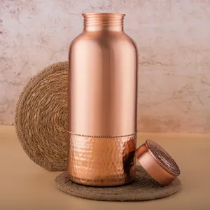 Bouteille d'eau artisanale en cuivre ayurvédique, bouteille d'hydratation traditionnelle pour le bien-être, pour une vie saine, la maison, le bureau et le sport - Product Image 2
