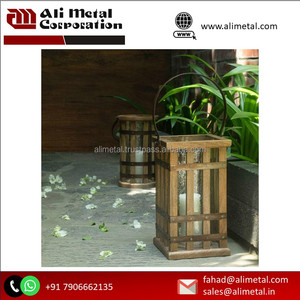 Linterna de madera desgastada de elegancia rústica para decoración y personalización del jardín del hogar y bodas - Product Image 5