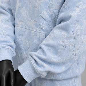 Conjunto de Sudadera con Capucha y Pantalones Cortos Azul Claro con Lavado Ácido, Ecológico, con Patrón de Cruz Bordado, Chándal Casual de Dos Piezas para Invierno - Product Image 6