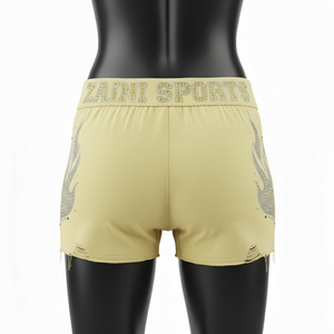 Shorts pour femmes en tissu coton et élasthanne de haute qualité, respirant, extensible, jaune, avec logo thermocollé. - Product Image 2