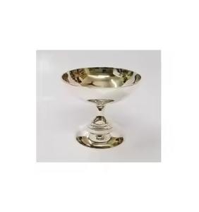 Elegante tazón de metal para helado, ideal para servir postres en áreas de comedor. - Product Image 5