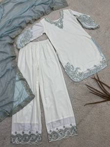 Hermoso vestido Anarkali de muselina de seda con bordado de lentejuelas, Salwar Kameez para mujer, vestido étnico indio pakistaní, vestido abaya. - Product Image 4