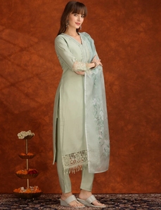 KV Women's <b>Silk</b> Reversible Wrinkle-Free Quick Dry Autumn <b>Kurta</b> Pant Dupatta Set - Product Image 5