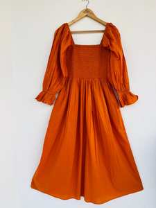 เดรสยาวปานกลางทรงเข้ารูป แขนยาว ติดกระดุม ผ้าป๊อปลินทอสีพื้น ระบายอากาศได้ดี แนวแฟชั่นปี 2026  รักษ์โลก - Product Image 6