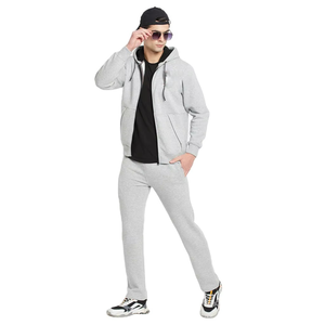 Ensemble de survêtement deux pièces pour homme avec logo personnalisé, en molleton technique, comprenant un sweat à capuche zippé et un pantalon de jogging - Product Image 2