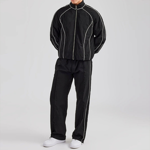 Ensemble de survêtement décontracté pour homme de haute qualité, coupe-vent avec veste zippée à design de coutures et pantalon de jogging à jambes larges - Product Image 3