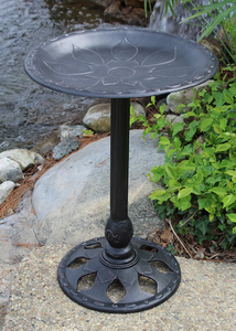 Fontaine à oiseaux vintage en aluminium moulé fini bronze, sur piédestal, pour jardin extérieur, décoration de jardin, mangeoire à oiseaux - Product Image 6