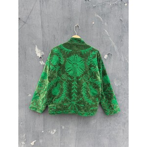 Blouson Bomber Femme en Velours Vert à Col Mandarin, Broderie Florale, Matelassé, Style Automne, Manches Longues, Coupe Classique - Product Image 5