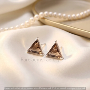 Boucles d'oreilles clous triangulaires en argent sterling 925 de luxe avec quartz fumé, bijoux géométriques modernes en pierres précieuses pour femmes - Product Image 3