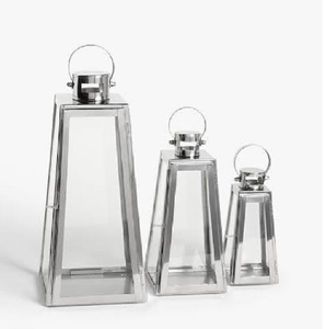 Farol Clásico de Metal Plateado con Elegante Diseño de Marco Cruzado, Construcción Duradera, Resistente al Calor, Hecho a Mano, Decoración Navideña para el Hogar y el Patio - Product Image 5