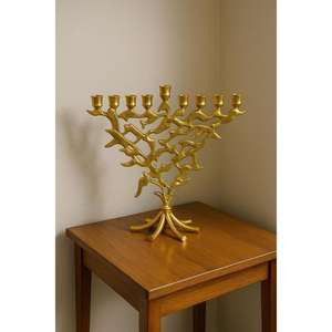 Chandelier de luxe en laiton à 7 bras, décoration de table Hanouka, Ménorah à 7 branches, porte-bougie en métal, artisanat fait main - Product Image 6