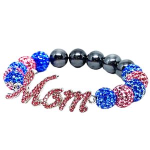 Bracelet extensible perlé noir et bleu roi avec breloque lettre « Maman » et accents de strass en cristal rose – Bijou fantaisie pour femme - Product Image 6