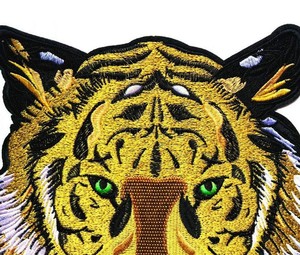 Parches Bordados de PVC Termoadhesivos con Diseños Personalizados de Tigre, León y Lobo, con Formas de Estrella y Flor, Hechos a Mano por MEHMOOD APPARELS - Product Image 3