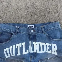 Özel Tasarım Gotik Erkek Yüksek Bel Düz Denim Şort Orta Bel Bol Paçalı Yama İşlemeli Vintage Yıkama Nefes Alabilen Çevre Dostu Organik Pamuk