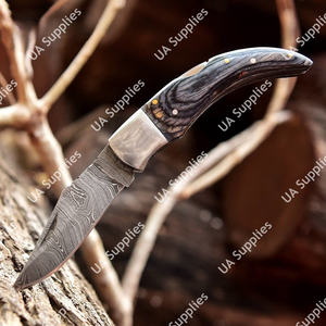 Cuchillo de bolsillo plegable hecho a mano con hoja de acero de Damasco OBM, mango de madera Pakka, bloqueo trasero y funda de cuero para uso industrial y utilitario. - Product Image 2
