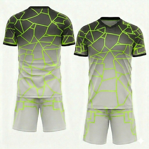 Ensemble de maillots de football personnalisés avec logo par sublimation, uniformes d'entraînement à séchage rapide, kit d'équipe de club, rétro futbol, découpe 100 % automatisée - Product Image 3