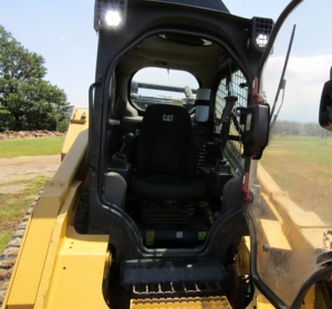 Cargadora de orugas 299D3 XE con pocas horas de uso, disponible para exportación - Product Image 4