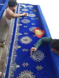 Robe de mariée nigériane de luxe en velours écologique George, brodée de perles, à manches longues, pour toutes les saisons - Product Image 6