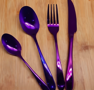 Juego de Cubiertos de Acero Inoxidable de 4 Piezas con Acabado Espejo Morado, Diseño Glamuroso, Resistente al Óxido, para Fiestas - Product Image 1