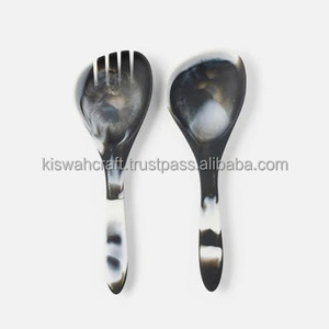 Ensemble de couteaux à fromage en résine époxy style moderne 2025, fabriqués à la main, avec motif tourbillon, design élégant pour la maison, l'hôtel et le restaurant. - Product Image 6