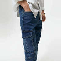 Jeans en denim décontractés et élégants pour hommes, avec un look inspiré du style décontracté et du streetwear