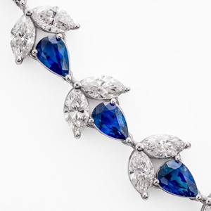 Collar de Lujo en Oro Blanco de 14K con Zafiro Azul de 41.22ct y Diamante Cultivado en Laboratorio, Certificado IGI, Joyería Fina, Pieza Elegante - Product Image 2