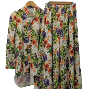 Collection de tenues amples imprimées florales pour femmes : Ensemble haut boutonné et pantalon palazzo taille haute, style haut-bas, vente en gros - Product Image 1