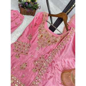 Hermoso conjunto de Top Plazzo y Dupatta para mujer con trabajo de secuencia de bordado - Product Image 3