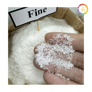 Noix de coco râpée de qualité moyenne, riche en huile, goût exquis, prix compétitif, directement de l'usine du Vietnam - Product Image 1