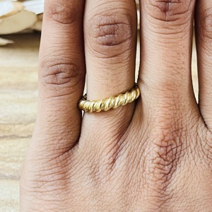 New Arrival Trendy Brass <b>Rings</b> Minimalist Twist Band Boho Brass Jewelry Women 18k Gold Plated Dainty Textured Wholesale/OEM/ODM - Product Image 6