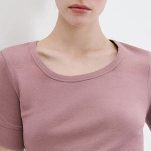 Camiseta Informal para Mujer, de Primera Calidad, Suave al Tacto, con Diseño de Logotipo Personalizable, Cuello Redondo, Precio Económico - Product Image 2