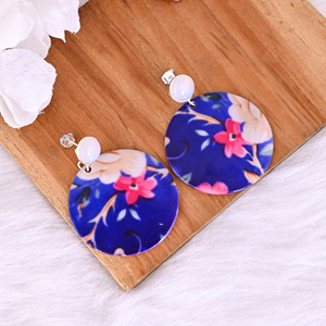 Pendientes Colgantes de Resina con Calcedonia Natural y Madreperla |   Plata de Ley 925 - Product Image 3