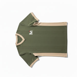 ชุดฟุตบอลสไตล์เรโทรสุดคลาสสิค ลายพิมพ์แบบซับลิเมชั่น ผ้าคุณภาพทันสมัย ชุดทีมฟุตบอล  สามารถปรับแต่งได้ - Product Image 4