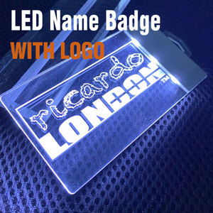 Placa de identificación LED personalizada premium recargable con luz RGB, placa de identificación acrílica iluminada con logotipo para empleados, personal, visitantes, conferencias y eventos. - Product Image 1