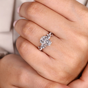 Anillo de Compromiso con Corte Ataúd Inspirado en la Naturaleza, Diamante Cultivado en Laboratorio de 2.10 Quilates, Anillo de Aniversario de Bodas, Chapado en Oro de 14k, Eternidad - Product Image 6