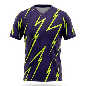 เสื้อฟุตบอลแบบซับลิเมชั่นระบายอากาศได้ดี-คุณภาพสูง ผลิตจากโพลีเอสเตอร์ 100% แห้งเร็ว สำหรับผู้ชาย - Product Image 1