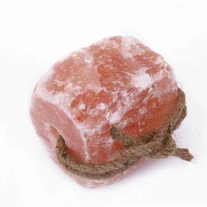Lèvres de sel de vache de l'Himalaya naturelles de haute qualité, en forme de cube, à suspendre sur une corde, pour l'alimentation des chevaux et des chiens - Product Image 4