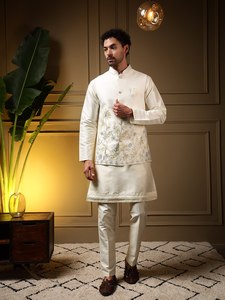 Conjunto de Pantalón y Kurta Koti de Seda de Lujo con Bordado y Lentejuelas, Traje Étnico Masculino para Bodas, Festivales y Fiestas - Product Image 1