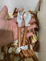 Bestseller Holzgriff-Muschellöffel, Massivholz-Dessertlöffel, Eiscreme- und Kaviarlöffel, Besteck mit Individuellem Logo, Spiegelpoliert für Hochzeiten