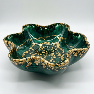 ชามเซรามิครูปดอกไม้สีเขียว ประดับด้วยทองคำเปลว สำหรับเสิร์ฟขนม ผลไม้ สลัด ภาชนะใส่อาหารสุดหรูสำหรับตกแต่งบ้าน - Product Image 1