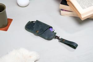 Estuche para Gafas de Cuero Genuino, Funda de Piel Vacuna Suave de Lujo, Estuche Delgado Hecho a Mano para Gafas de Sol de Viaje, LGC-0077 - Product Image 1