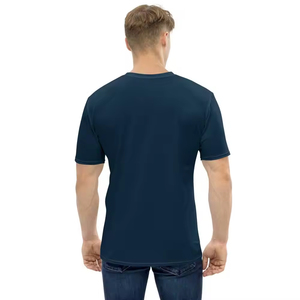 Camiseta de Manga Corta para Hombre, Sublimada, con Patrón Geométrico, Secado Rápido, Cuello Redondo, Diseño Deportivo, Corte Ajustado, Degradado Azul - Product Image 6