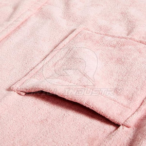 เสื้อคลุมอาบน้ำผู้ชายผ้าฝ้ายพรีเมียม แขนยาว ระบายอากาศได้ดี เนื้อผ้านุ่ม พร้อมเข็มขัดและกระเป๋าขนาดใหญ่ สำหรับใช้ในบ้าน โรงแรม และสปา เหมาะสำหรับทุกฤดูกาล สวมใส่สบายๆ - Product Image 5