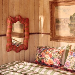 Espejo de pared de ratán natural hecho a mano con marco festoneado, adorno decorativo bohemio para sala de estar y dormitorio, hecho en Vietnam. - Product Image 3