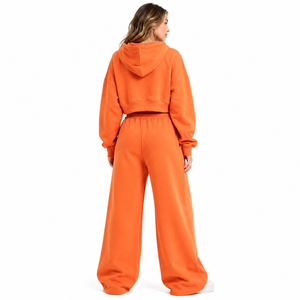 Conjunto Deportivo de Moda para Mujer, Sudadera Corta con Cremallera Naranja, Pantalones Anchos de Felpa, Personalizado, Talla Grande, para Otoño e Invierno - Product Image 3