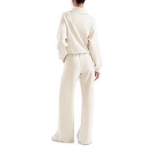 Ensemble de survêtement personnalisé pour femmes, deux pièces, sweat à capuche zippé court et pantalon évasé, avec logo, survêtement élégant pour femmes - Product Image 2