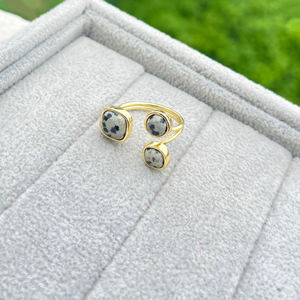 Anillo llamativo de jaspe dalmático natural, de latón macizo chapado en oro de 18k, joyería al por mayor antideslustre, anillos abiertos por delante. - Product Image 6