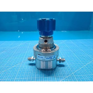 Parker SQ140E502PF SMM 43900717 Ensemble de diaphragmes haute pureté, utilisé tel quel, pièces d'équipement semi-conducteur d'occasion - Product Image 5