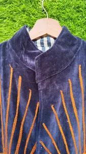 Chaqueta de terciopelo azul marino con bordado de ojo turco y aplique de rayos de sol naranja, estilo bohemio, manga larga, prenda exterior artesanal para mujer - Product Image 2