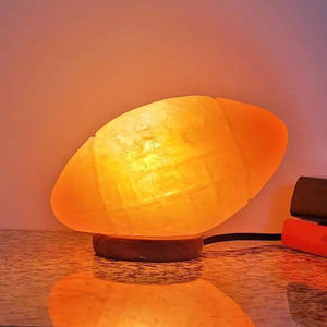 Lámpara de Sal del Himalaya en Forma de Balón de Fútbol, Atractiva Lámpara de Sal Roja Tallada a Mano con Técnica Artesanal Natural - Product Image 6